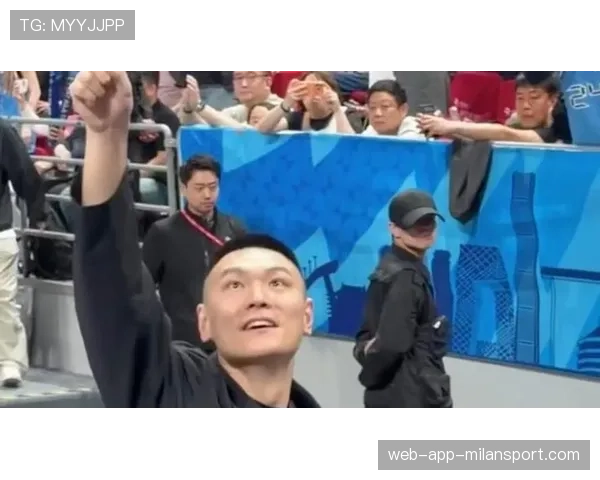 退役仪式后的空荡球场,篮球退役仪式上的讲话 退役仪式后的空荡球场,篮球退役仪式上的讲话