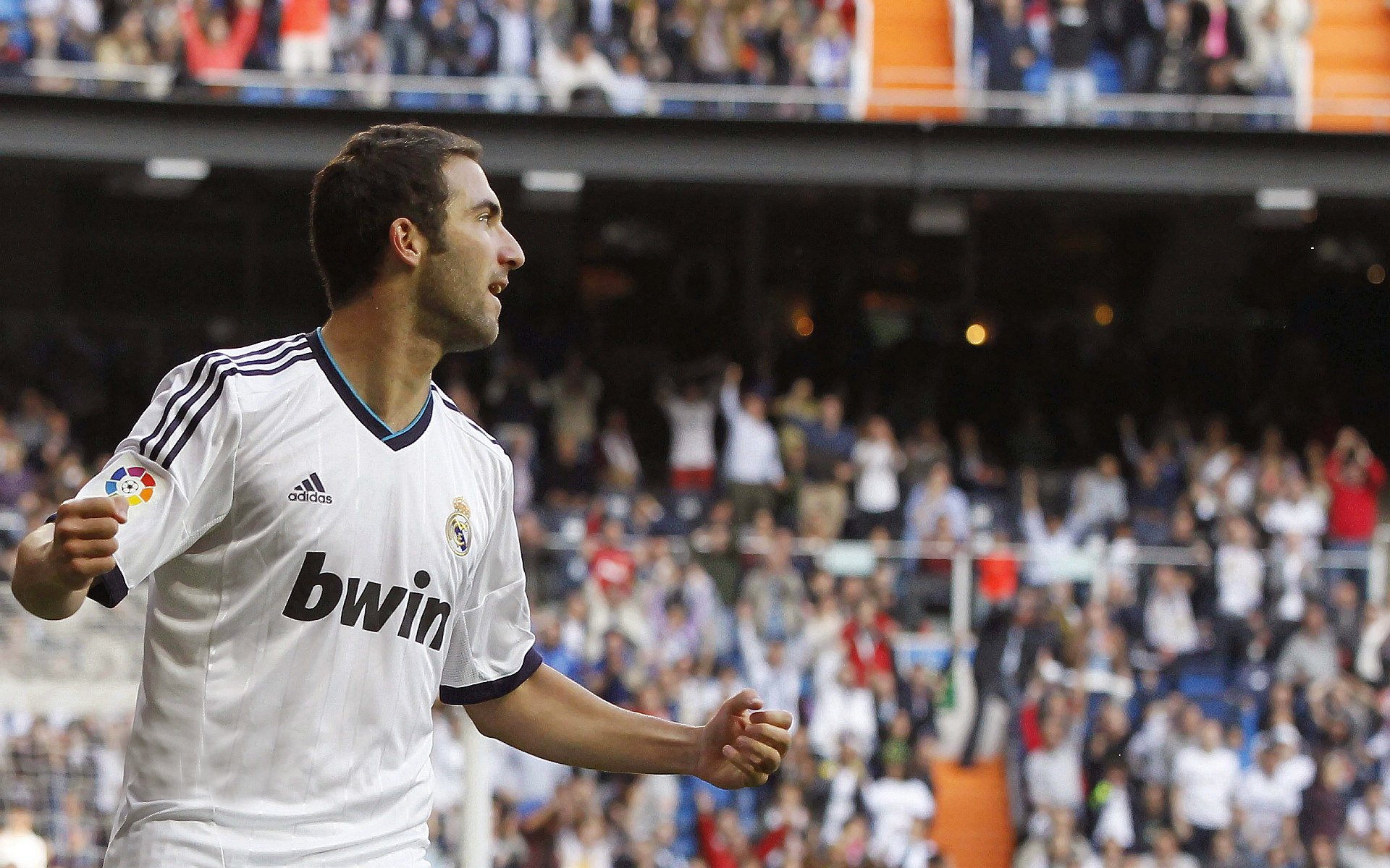 《王者荣耀》荣耀之巅，冠军之争激烈升级！